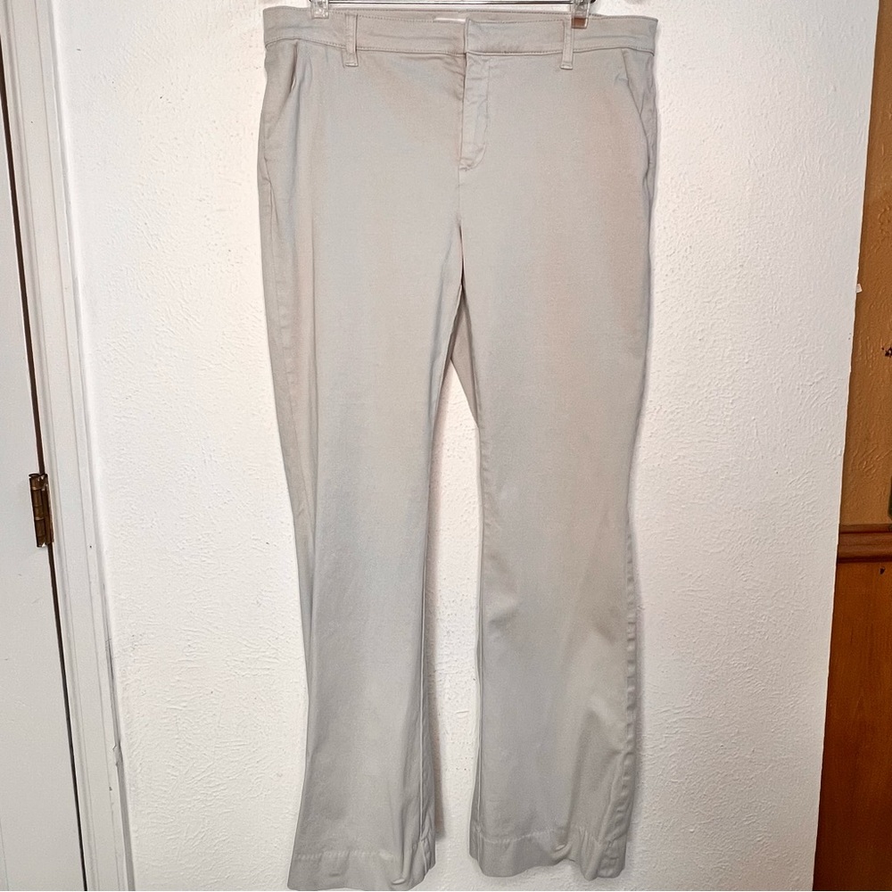 Lila Ryan light gray chino pants